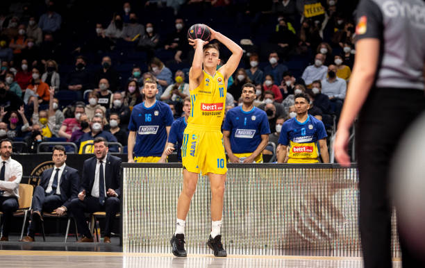 都通过足球 都通过足球