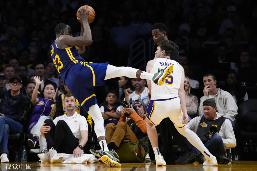 借凌厉的攻 借凌厉的攻