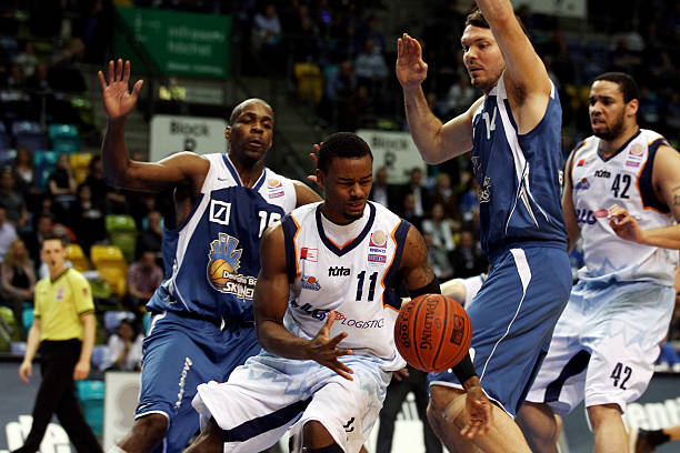 被对手拉开 被对手拉开