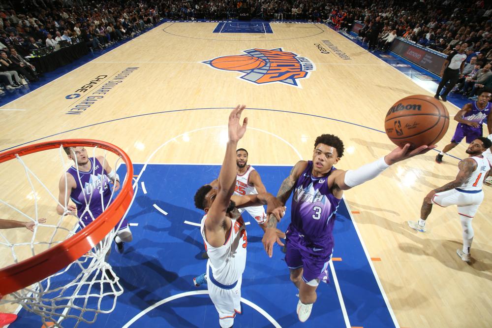 记者：穆勒今日继续在拜仁基地训练，明天返回温哥华